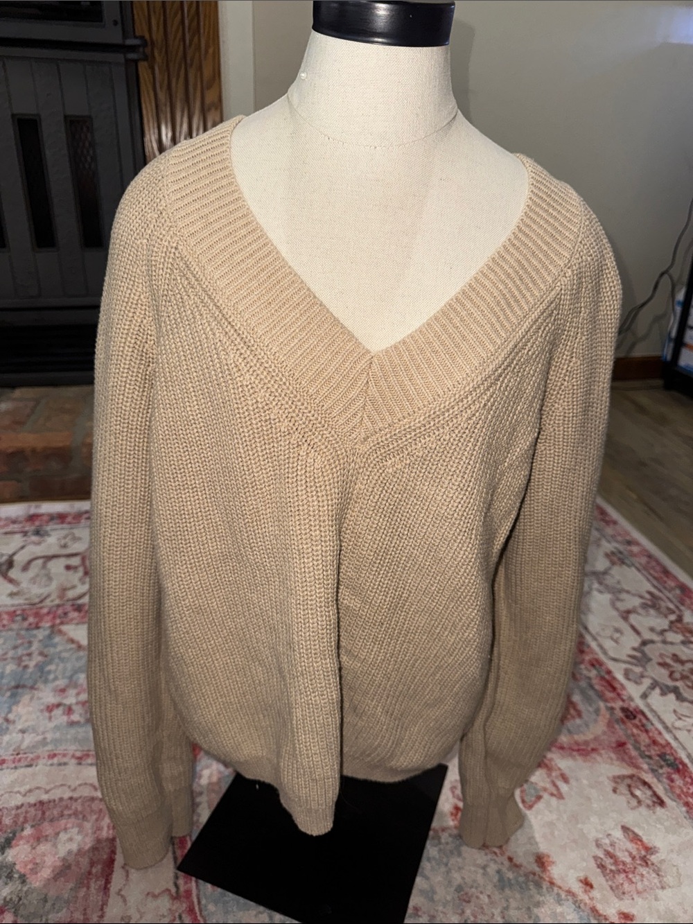 525 America Classic V-Neck Women’s Sweater - Beige